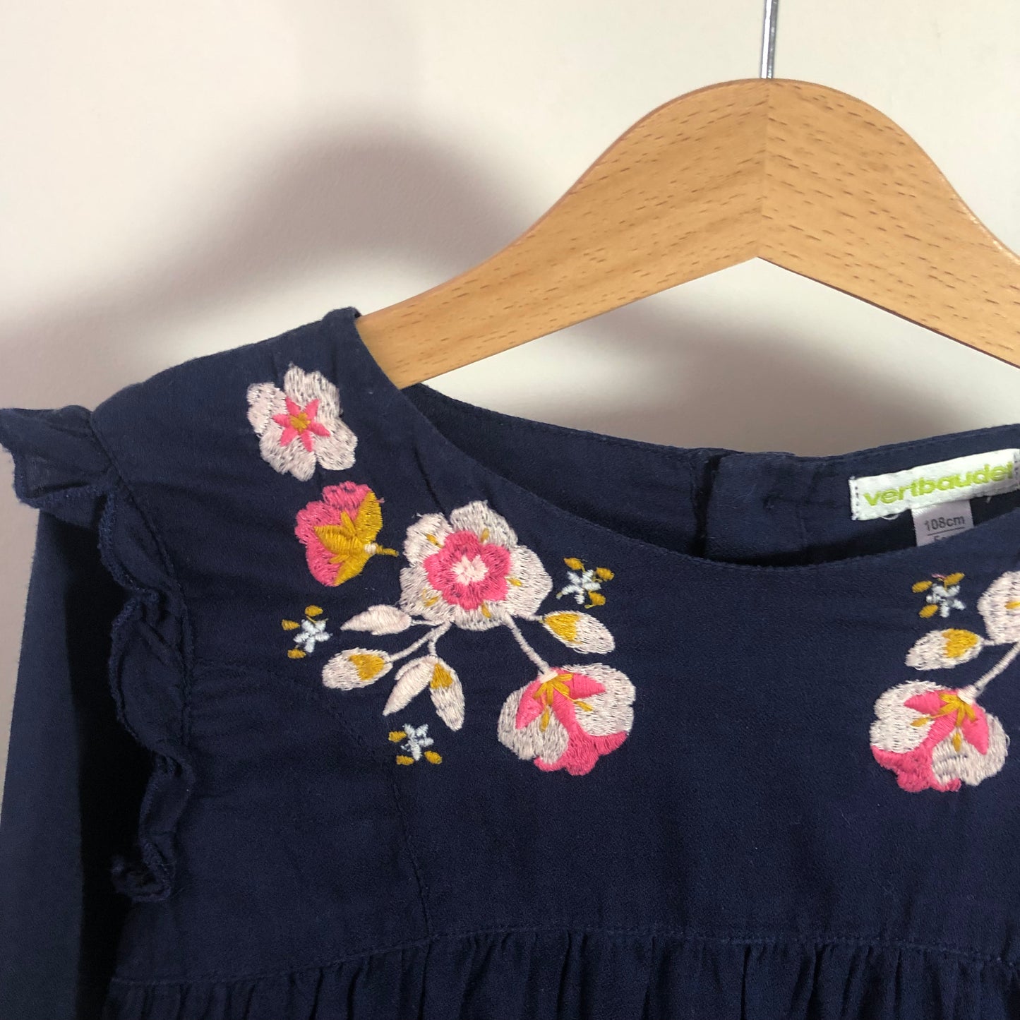 Blouse avec broderies vertbaudet